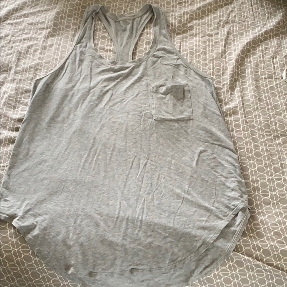 Lululemon tank. Size 10/12. No pull tag